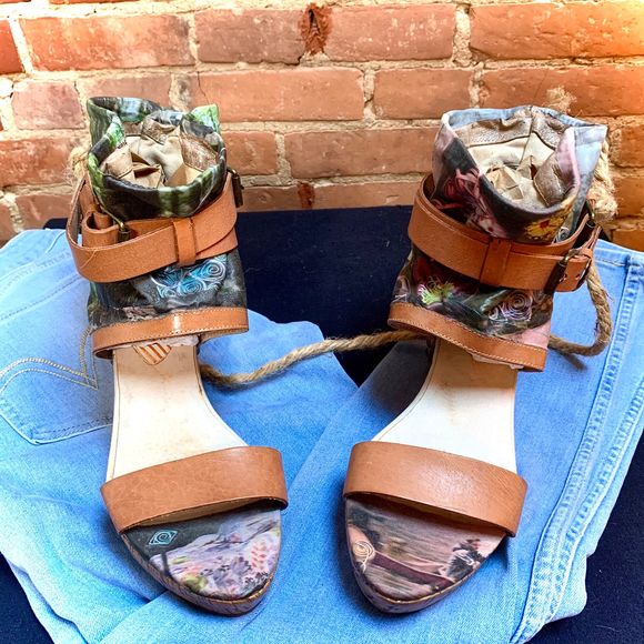 VINTAGE Redesigned Fabric Collage Wedges - Picture 3 of 12